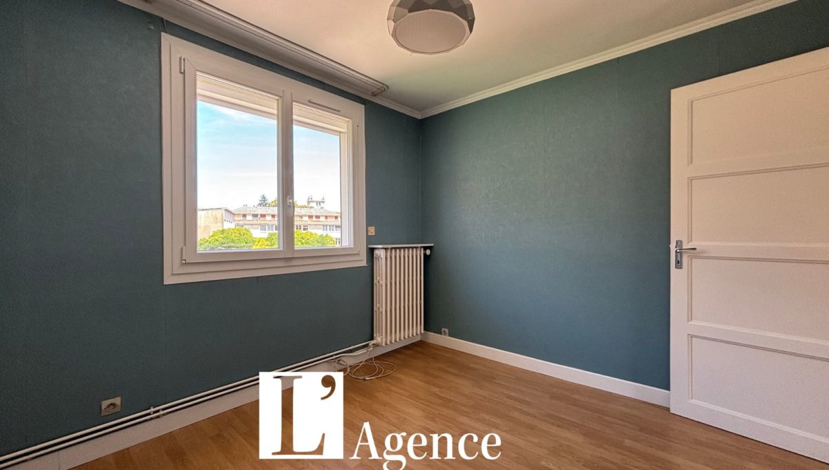 MAISON (10)