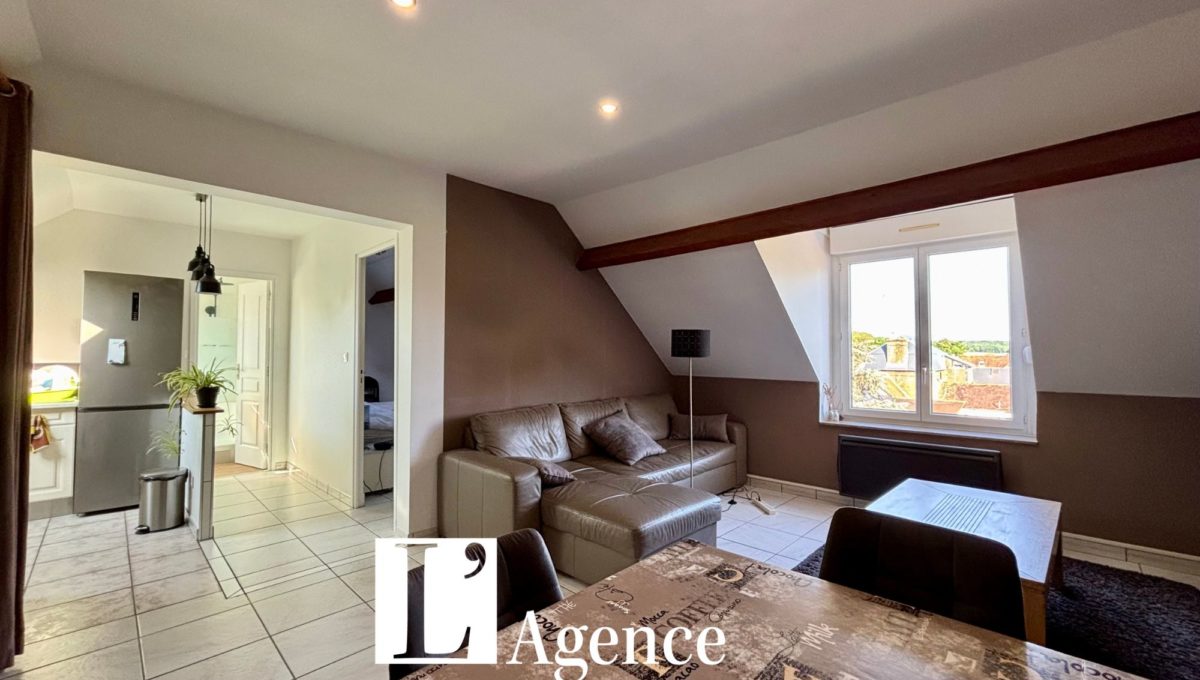 MAISON (2)